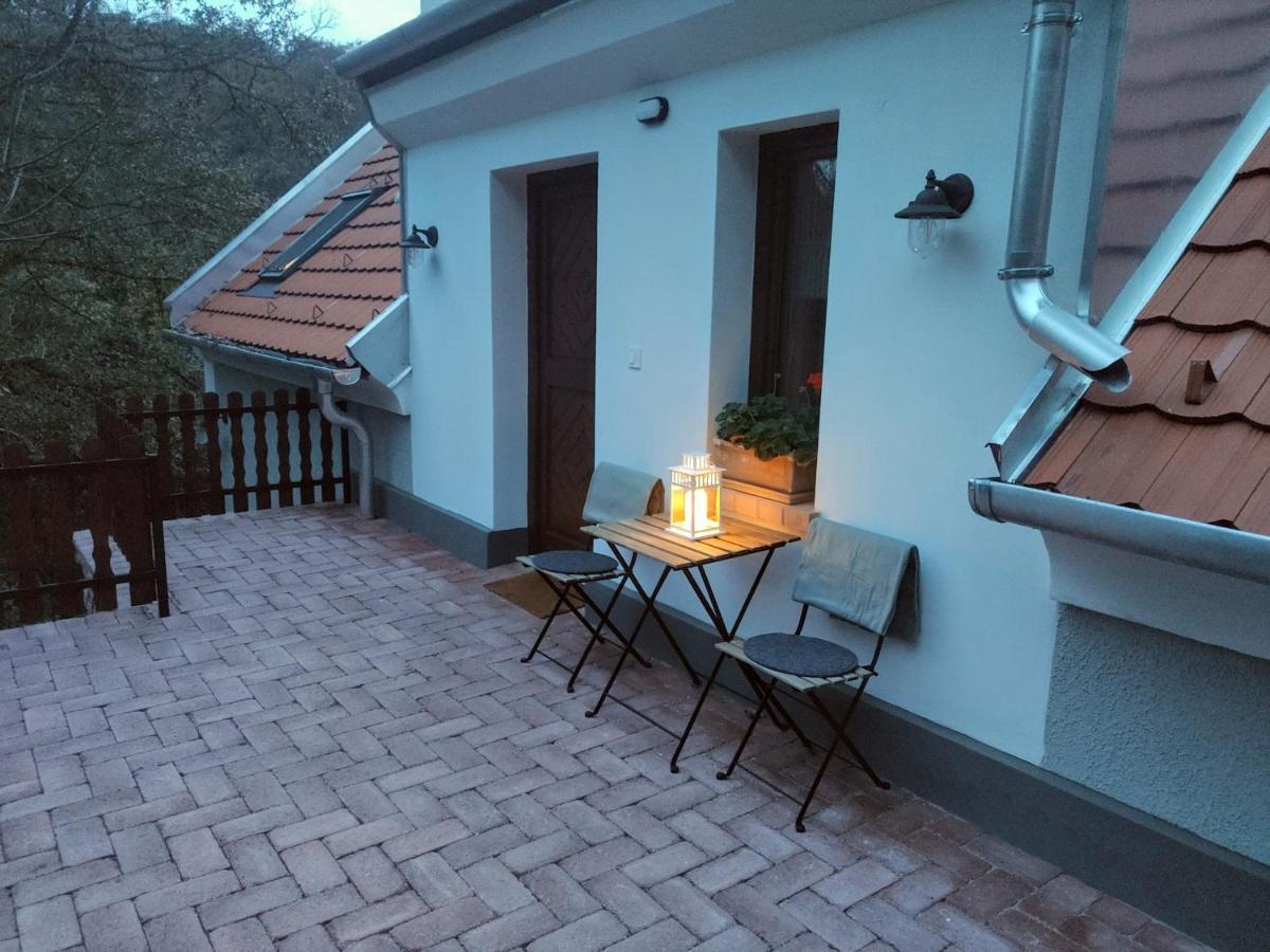 Apartmán Kosbor Vendeghaz Monoszlo Exteriér fotografie