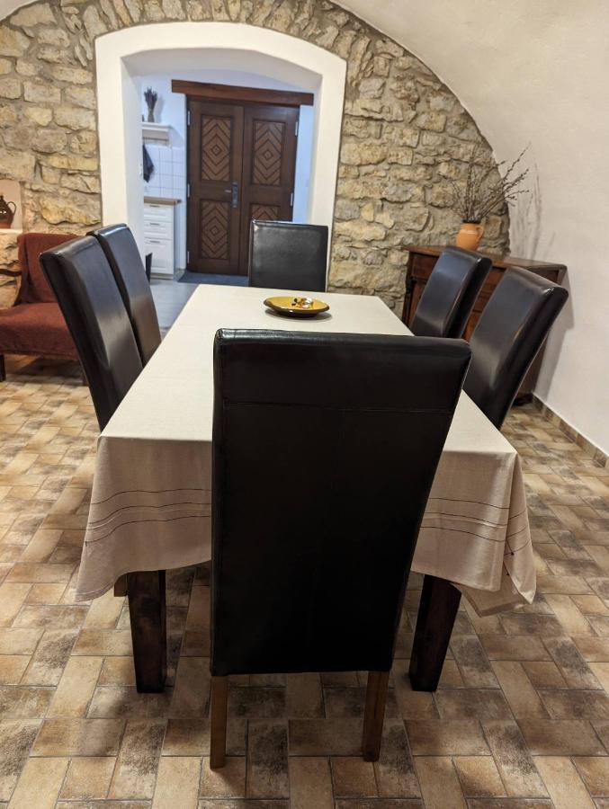 Apartmán Kosbor Vendeghaz Monoszlo Exteriér fotografie